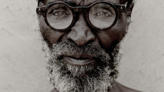 Eyeglasses With Fluid-Filled Sac for World's Poor Are Instantly Adjustable